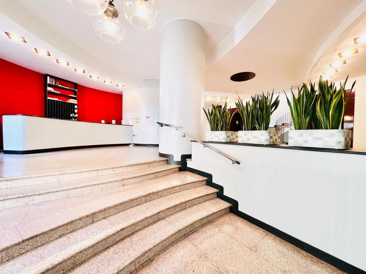 Duomo City Center - Petit Studio ميلان المظهر الخارجي الصورة